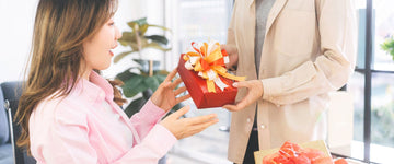 Affordable holiday gifts for staff in premium gift packaging